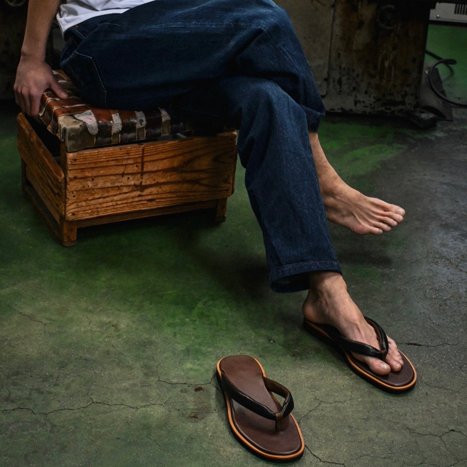 TUKKAKE Black/Dark Brown