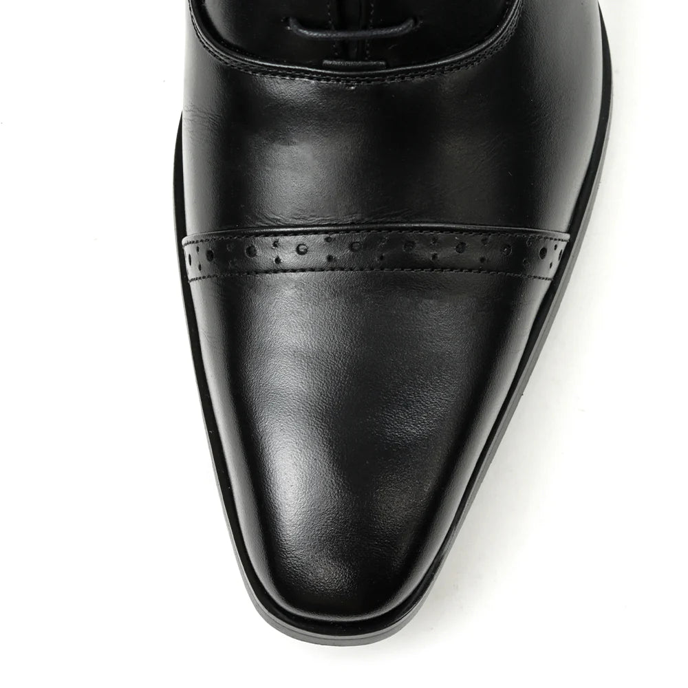 205 Dress Shoes Straight Tip Medallion Black